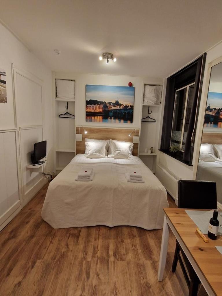 Klooster Mariadal Maastricht - Borgharen Экстерьер фото